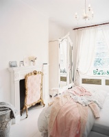 Shabby Chic Vintage Bedroom