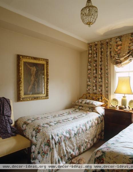 Traditional Bedroom Traditional Bedroom
