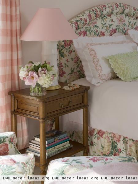 Traditional Bedroom Traditional Bedroom