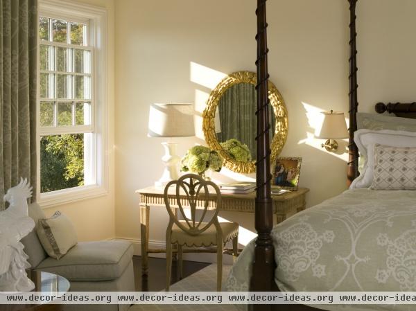 Traditional Bedroom Traditional Bedroom