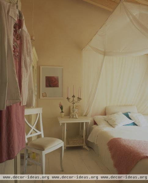 Traditional Bedroom Traditional Bedroom