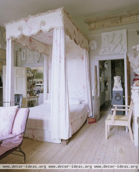Traditional Bedroom Traditional Bedroom