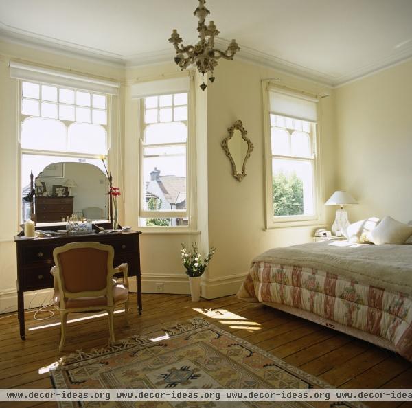 Traditional Bedroom Traditional Bedroom