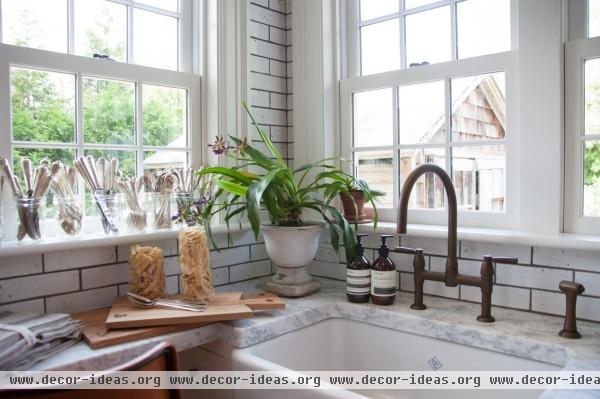 Contemporary Country Kitchen