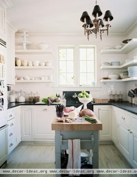 Modern Traditional Kitchen