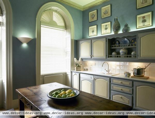 Traditional Kitchen