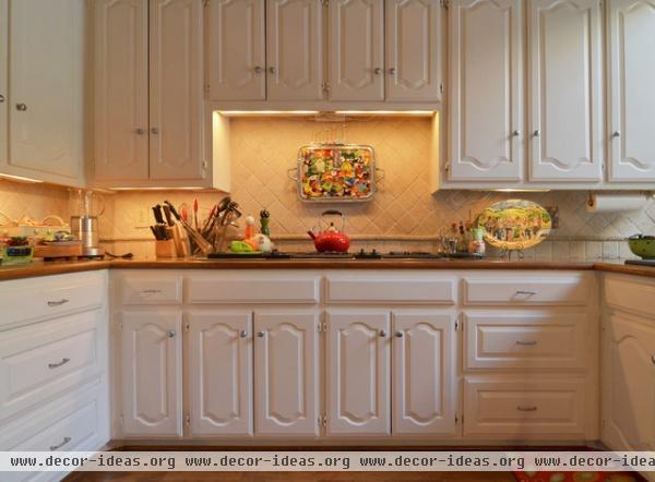 eclectic kitchen by Sarah Greenman