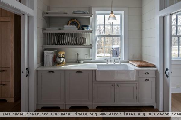 traditional kitchen by KATE JOHNS AIA