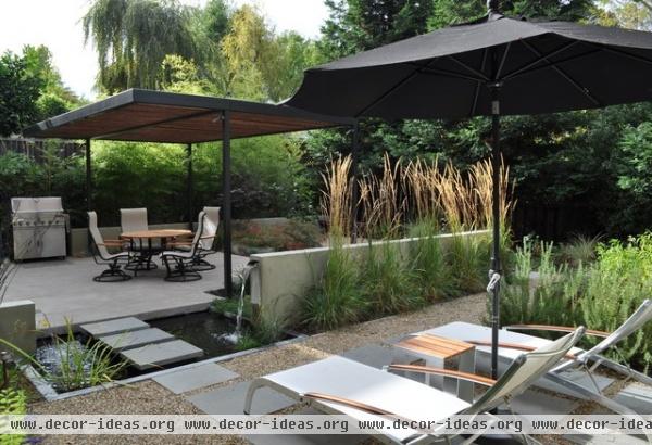 modern landscape by Huettl Landscape Architecture