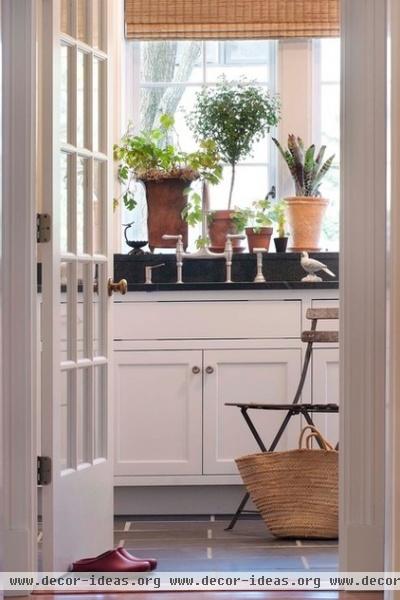 traditional kitchen by Pickell Architecture