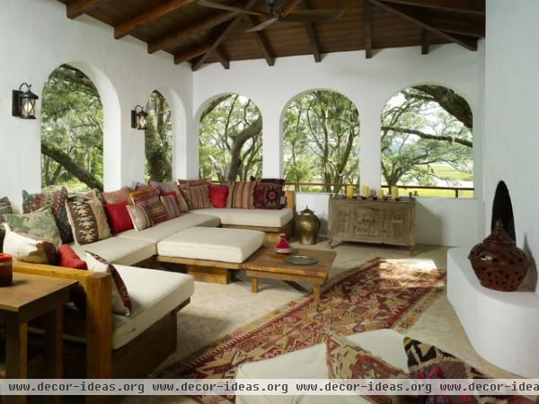 mediterranean porch by Summerour Architects