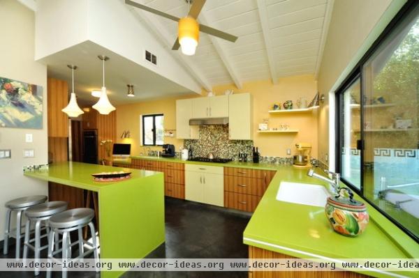 contemporary kitchen by LA Dwelling