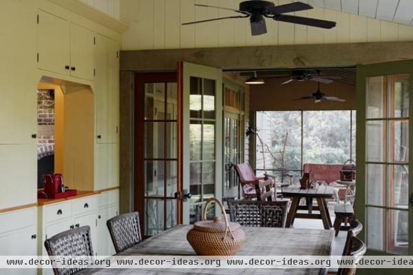 traditional dining room by Historical Concepts