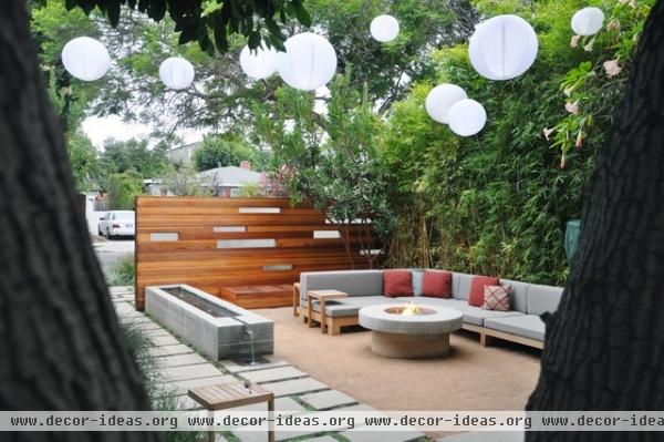 modern patio by MTLA- Mark Tessier Landscape Architecture