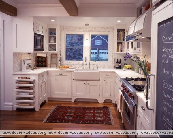 traditional kitchen by Urban Homes - Innovative Design for Kitchen & Bath