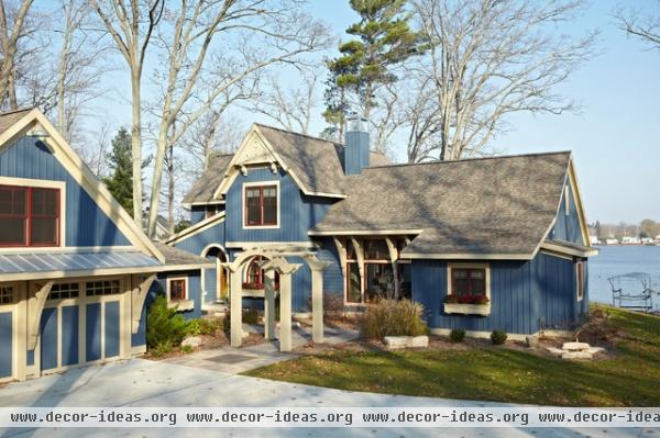 traditional exterior by New Urban Home Builders
