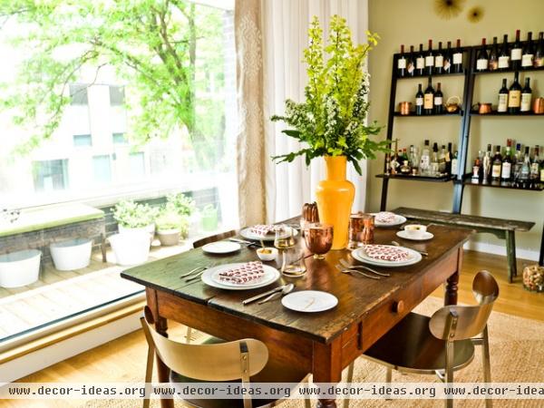 contemporary dining room by Cynthia Lynn Photography