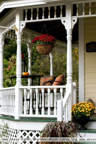 traditional porch by Rikki Snyder