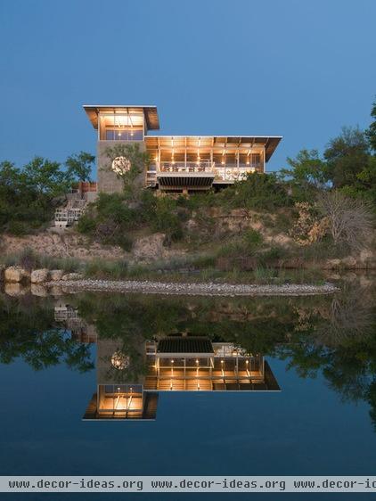 modern exterior by Andrew Hinman Architecture