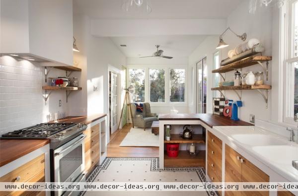 eclectic kitchen by Davenport Building Solutions