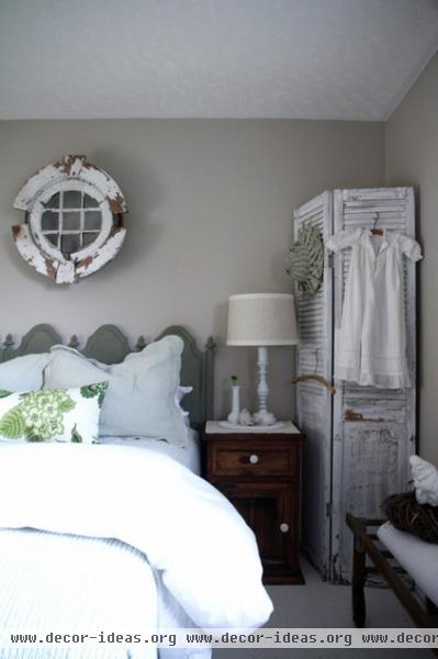 eclectic bedroom by Esther Hershcovich