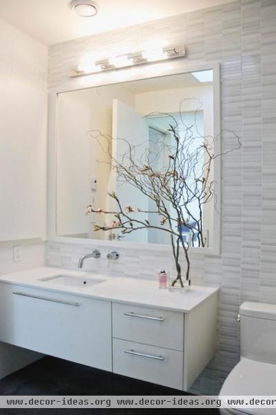 contemporary bathroom by Heather Merenda