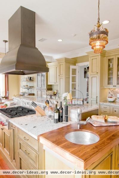 eclectic kitchen by In Detail Interiors