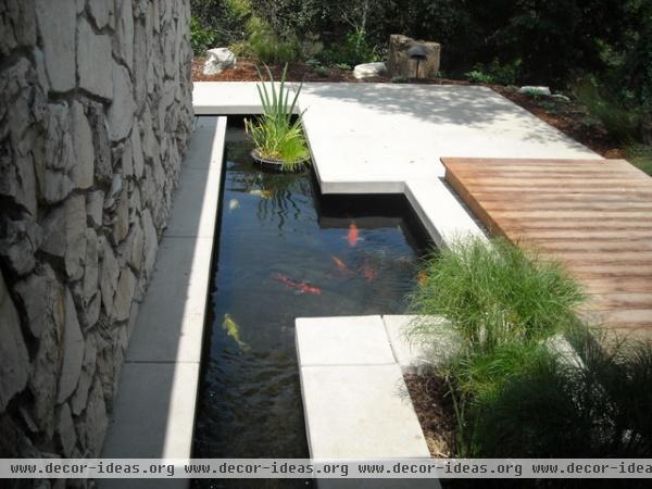 contemporary landscape by Behr Construction Company