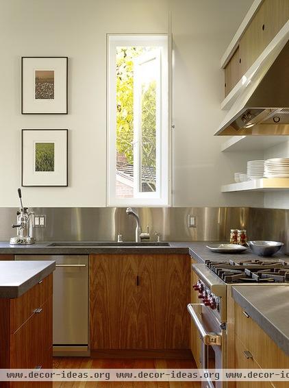 modern kitchen by Schwartz and Architecture