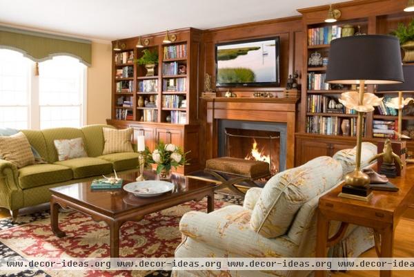 traditional living room by Cynthia Mason Interiors