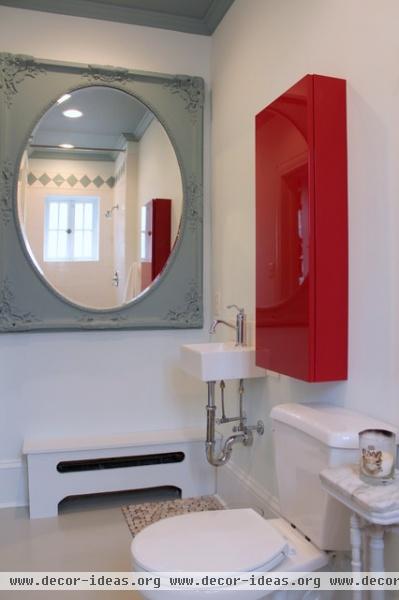 My Houzz: Scandinavian Simplicity Modernizes a 19th-Century Colonial - traditional - bathroom - philadelphia My Houzz: Scandinavian Simplicity Modernizes a 19th-Century Colonial - traditional - bathroom - philadelphia