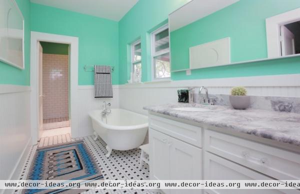 Dallas: Alicia + Adam - eclectic - bathroom - dallas Dallas: Alicia + Adam - eclectic - bathroom - dallas