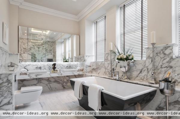Cleeves House - traditional - bathroom - london