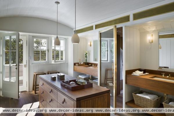 Sunlit Master Bath - traditional - bathroom - boston