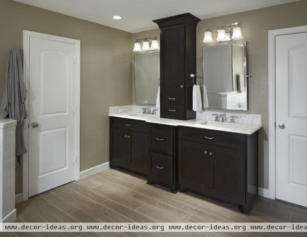 Bonlander - traditional - bathroom - dallas