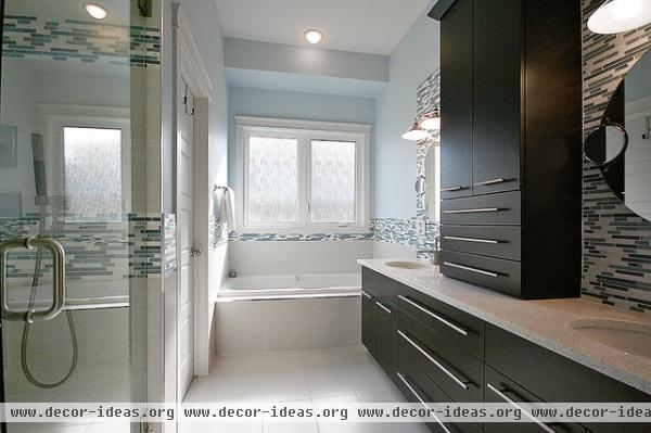 Shearing Residence - contemporary - bathroom - edmonton