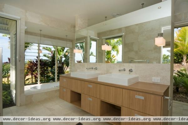 Summit House - tropical - bathroom - brisbane