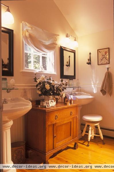 Jimmy Crisp - traditional - bathroom - new york