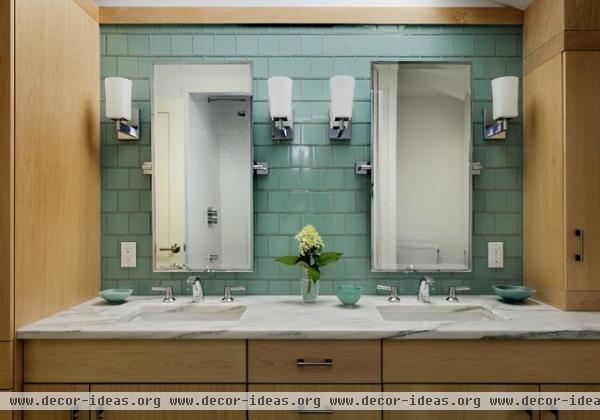 A Ranch Re-dressing Hanover NH - contemporary - bathroom - burlington
