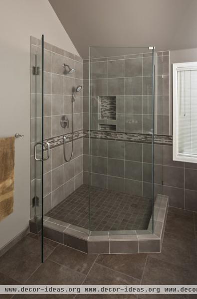 April Bettinger, Nip Tuck Remodeling - contemporary - bathroom - seattle