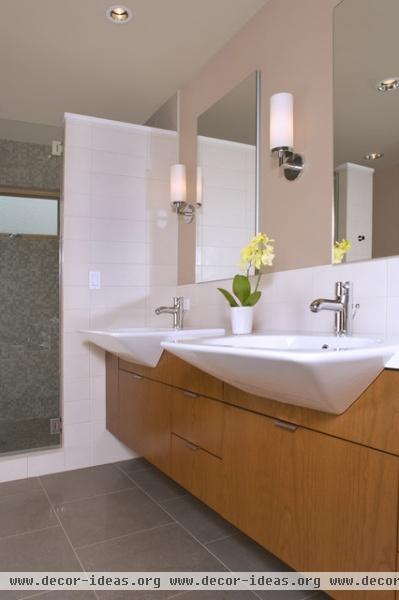 Liberty Lake Residence - contemporary - bathroom - seattle
