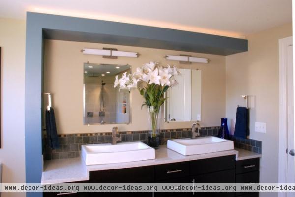 Contemporary Bathroom - contemporary - bathroom - detroit