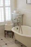 simple bathroom - traditional - bathroom - chicago