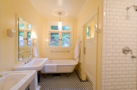 Old River Rd House - traditional - bathroom - portland