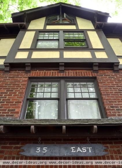 traditional exterior by Sarah Greenman