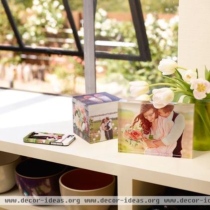 contemporary by Shutterfly