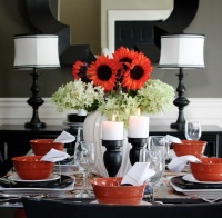 It's Black and White and Fall All Over in a Holiday-Happy Home