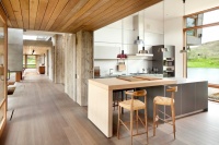 9 Ways to Avoid Kitchen Traffic Jams