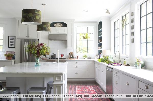 Contemporary Modern Traditional Kitchen