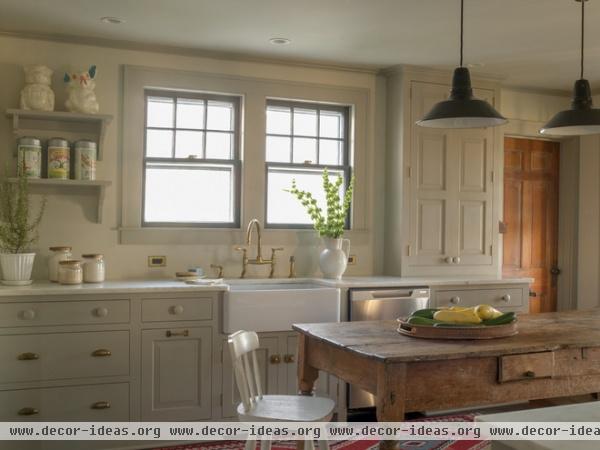 traditional kitchen by Rafe Churchill: Traditional Houses